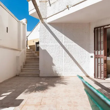 Casa Paola אלציו